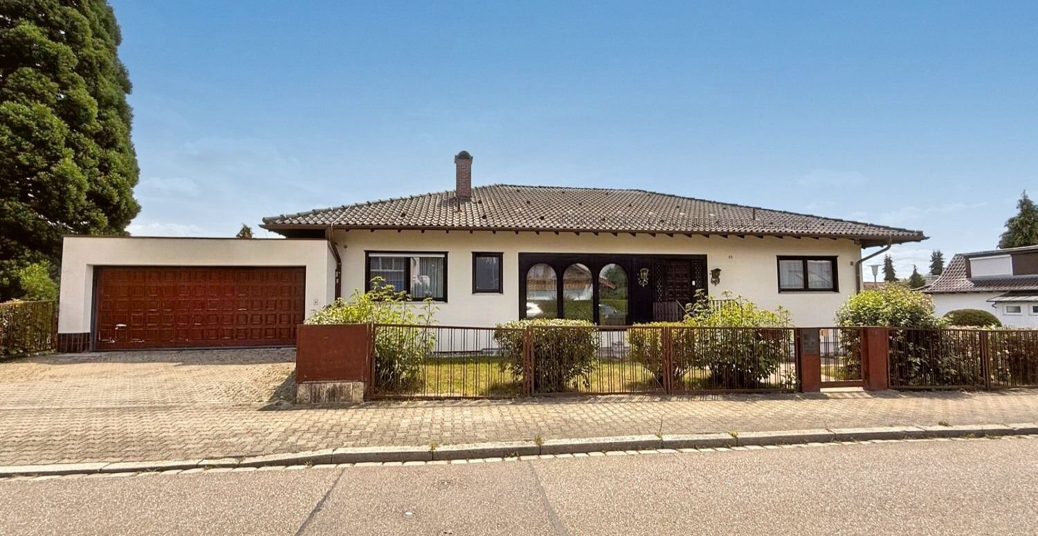 Вилла с 9 комнатами в Пфорцхайм, Германия № 371646