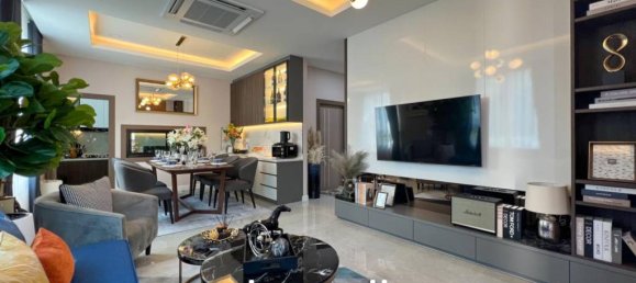 4 bedrooms Villa in Pattaya, Thailand No. 23534 2