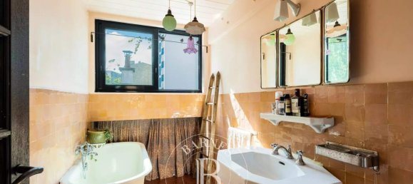 3 bedrooms Apartment in Paris, France No. 326692 13