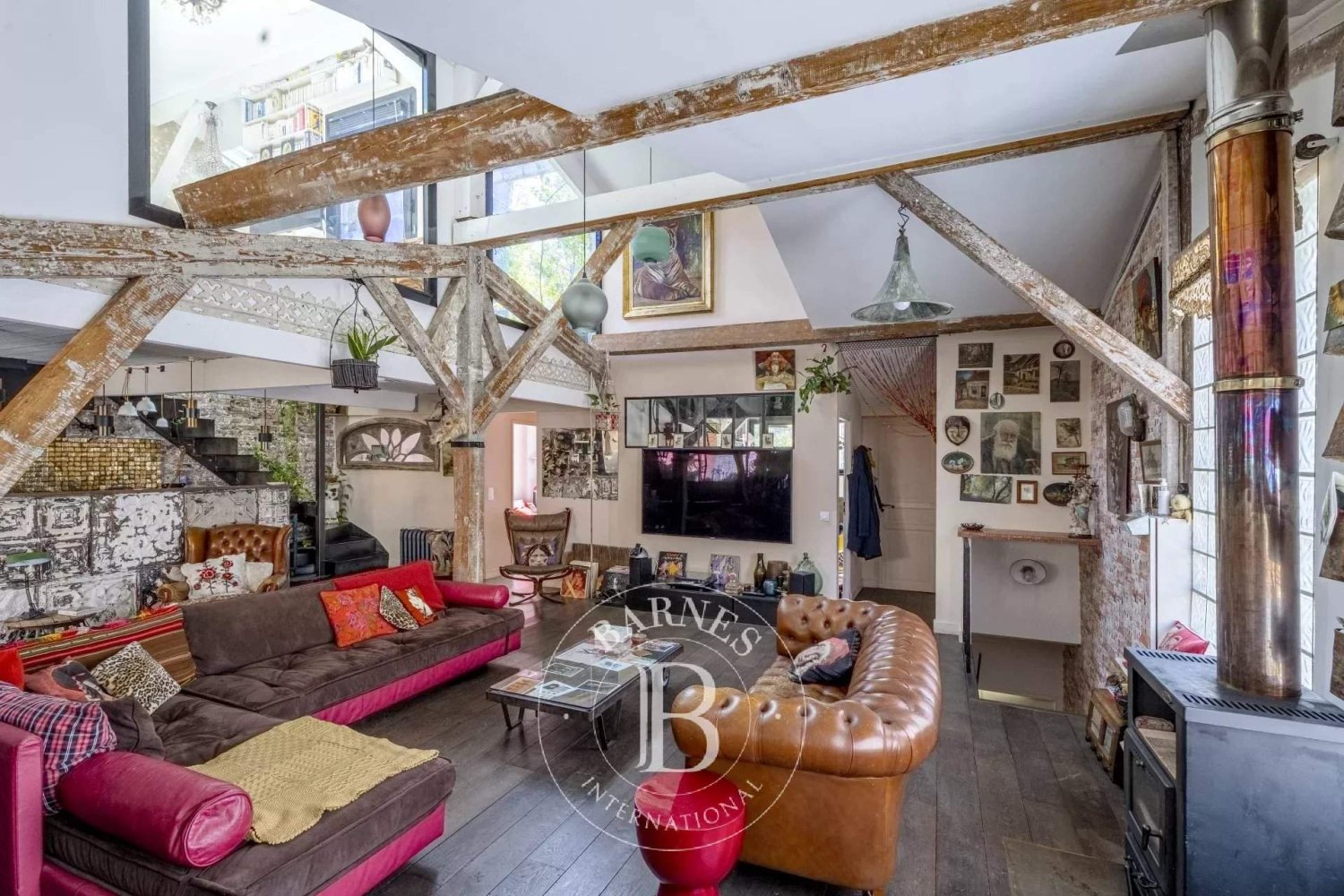 3 bedrooms Apartment in Paris, France No. 326692