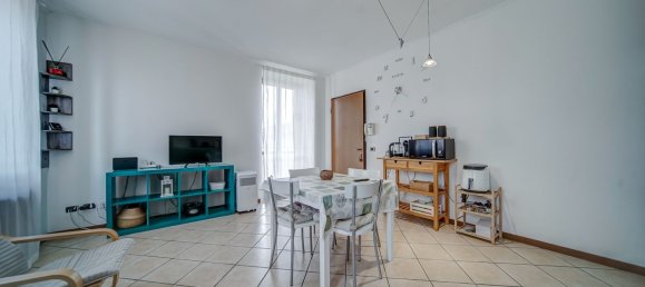Apartamento de 2 habitaciónes en Casorate Sempione, Italy No. 310612 3