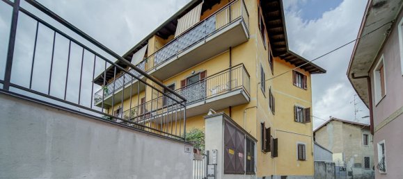 Apartamento de 2 habitaciónes en Casorate Sempione, Italy No. 310612 39