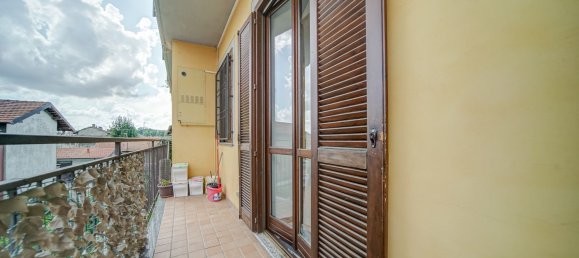 Apartamento de 2 habitaciónes en Casorate Sempione, Italy No. 310612 11