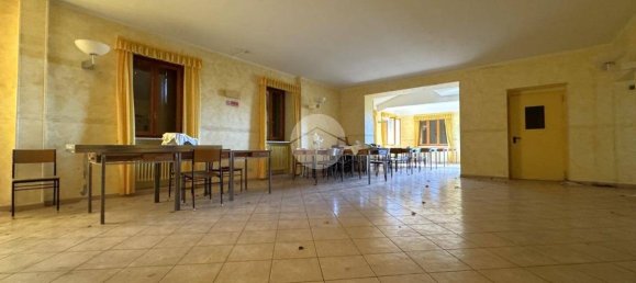 Коммерческая недвижимость 5000м² в Кастельнуово Нигра, Италия № 331433 14