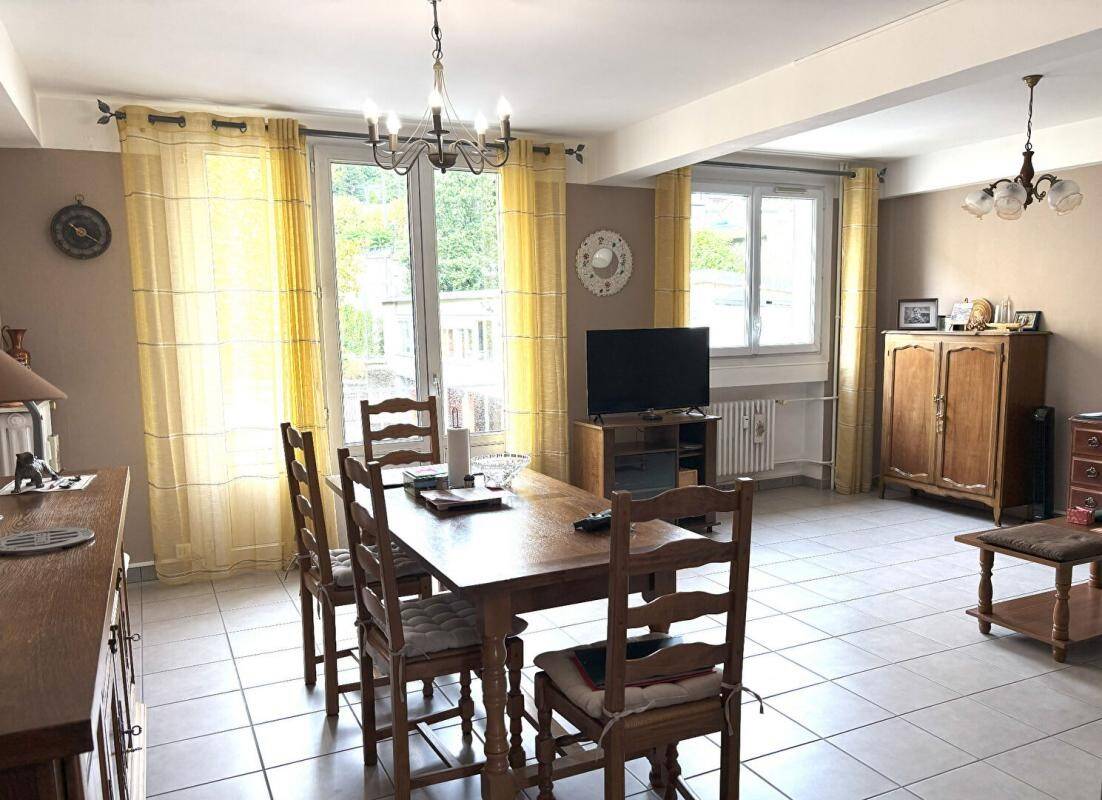 Apartamento T2 em Saint-Etienne, France N.º 332793