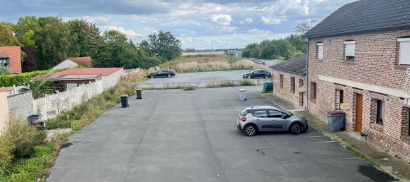 Estacionamiento de 14 habitaciónes en Lens, France No. 48199 13