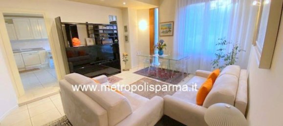 3 bedrooms Apartment in Parma, Italy No. 212942 3