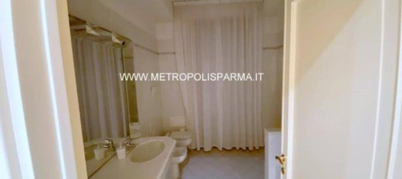 3 bedrooms Apartment in Parma, Italy No. 212942 22