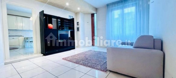 3 bedrooms Apartment in Parma, Italy No. 212942 2