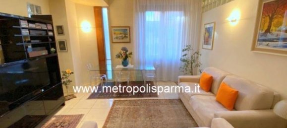 3 bedrooms Apartment in Parma, Italy No. 212942 6