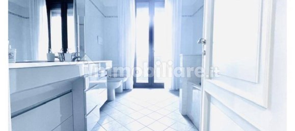 3 bedrooms Apartment in Parma, Italy No. 212942 17