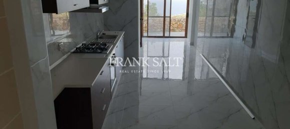 4 bedrooms House in Zebbug, Malta No. 5771 10