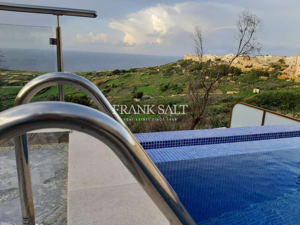 4 bedrooms House in Zebbug, Malta No. 5771