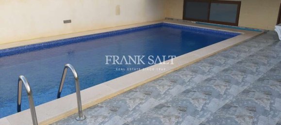 4 bedrooms House in Zebbug, Malta No. 5771 2