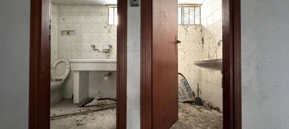 200m² Warehouse in Verona, Italy No. 264625 8