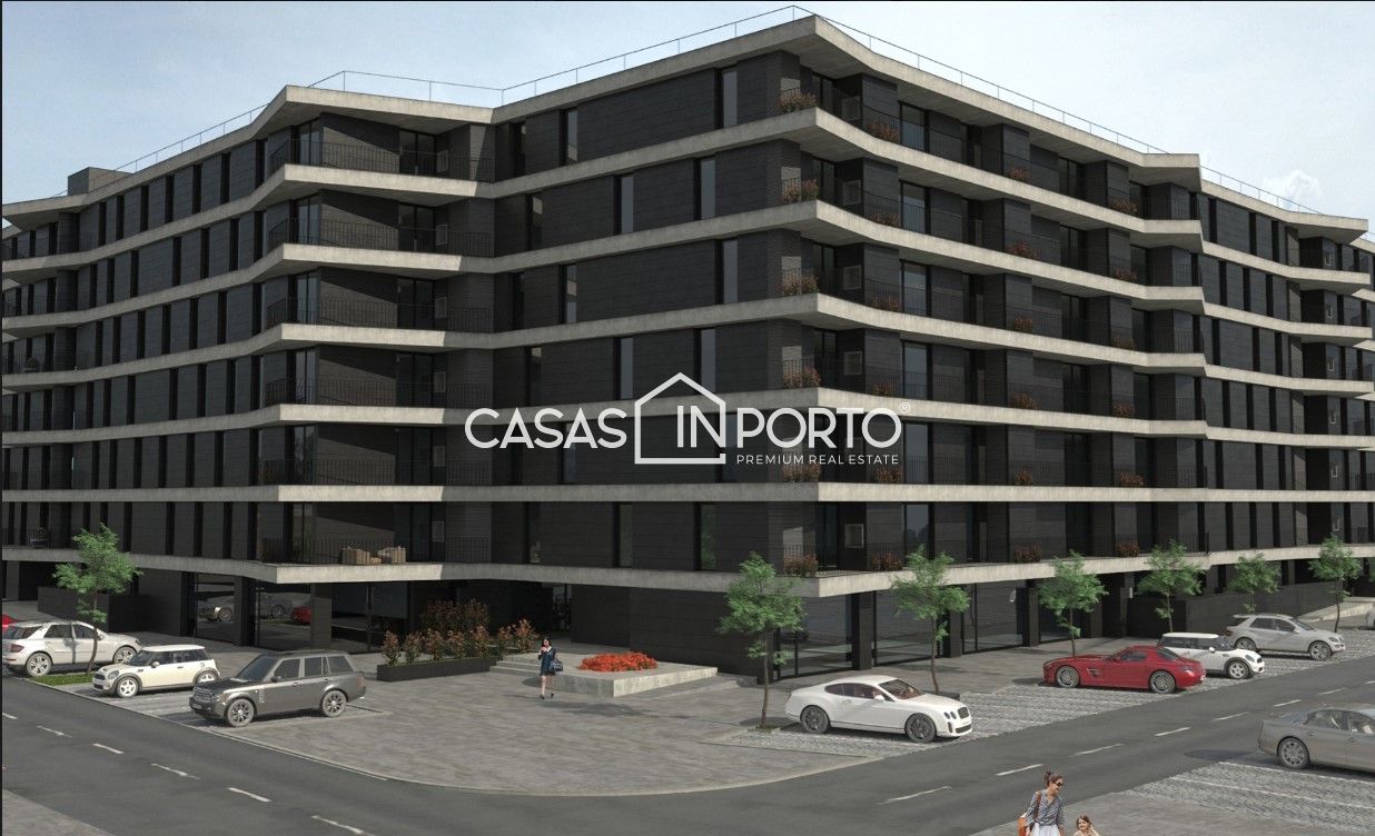 108m² Commercial property in Porto, Portugal No. 149411