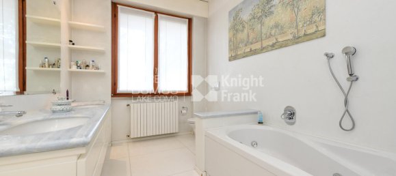 7 bedrooms Villa in San Fermo della Battaglia, Italy No. 56611 33