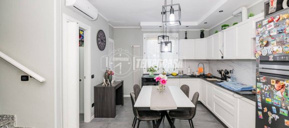 3 bedrooms Villa in Lodi Vecchio, Italy No. 347612 6