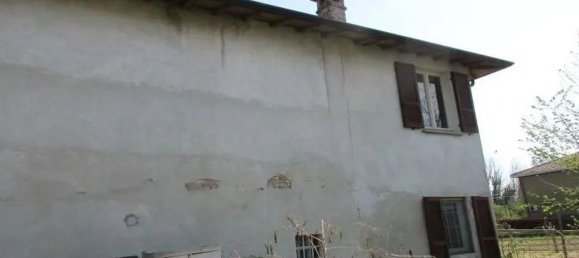 Вилла с 3 комнатами в Кастеллетто ди Брандуццо, Италия № 112318 21