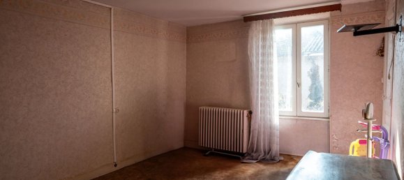 Casa de 3 dormitorios en Chanas, France No. 200856 6