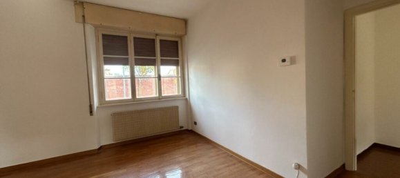 2 chambres Appartement à Udine, Italy No. 353864 3