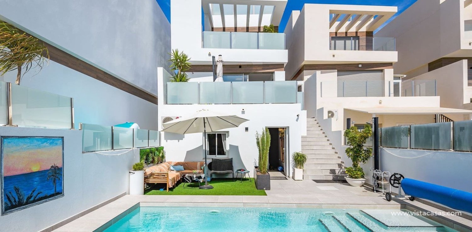 4 bedrooms House in Alicante, Spain No. 202777