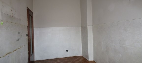 4 rooms Apartment in Alba, Italy No. 191658 6