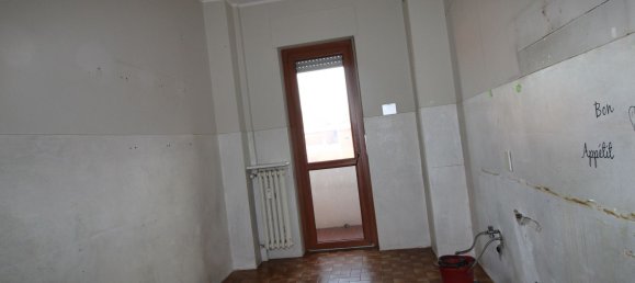 4 rooms Apartment in Alba, Italy No. 191658 11