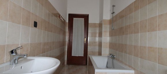 4 rooms Apartment in Alba, Italy No. 191658 15