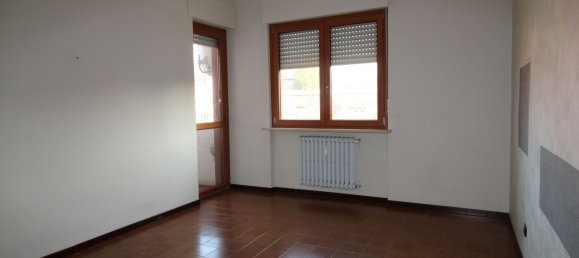 4 rooms Apartment in Alba, Italy No. 191658 4