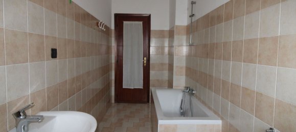 4 rooms Apartment in Alba, Italy No. 191658 13