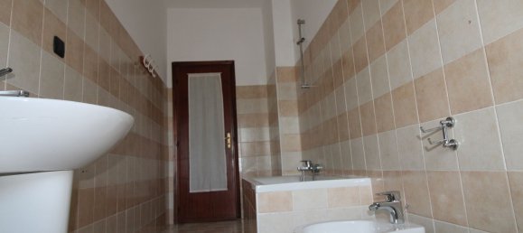 4 rooms Apartment in Alba, Italy No. 191658 14