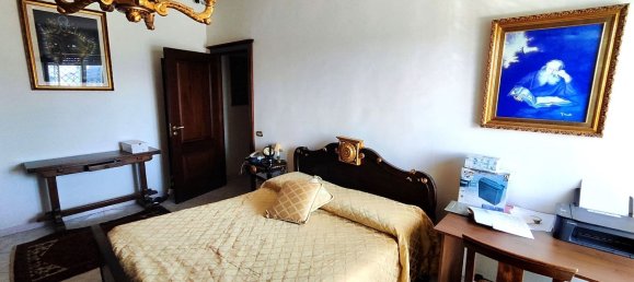 2 bedrooms Apartment in Naples, Italy No. 315580 16