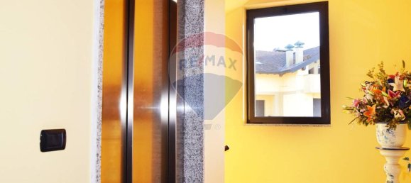 3 rooms Apartment in Santo Stefano Ticino, Italy No. 78039 4