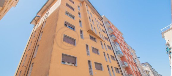 4 rooms Apartment in Trieste, Italy No. 258421 3