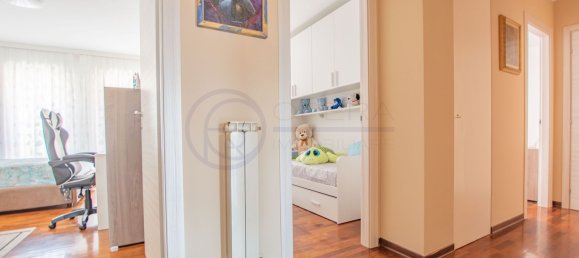 4 rooms Apartment in Trieste, Italy No. 258421 2