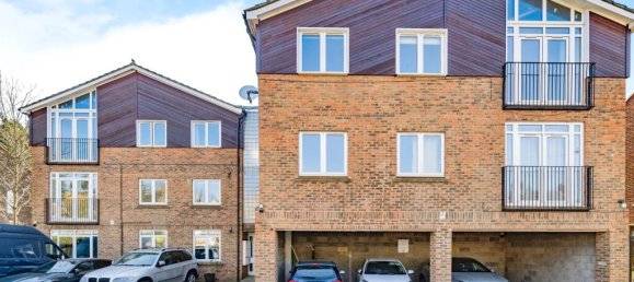 2 bedrooms Apartment in Watford, United Kingdom No. 6090 24