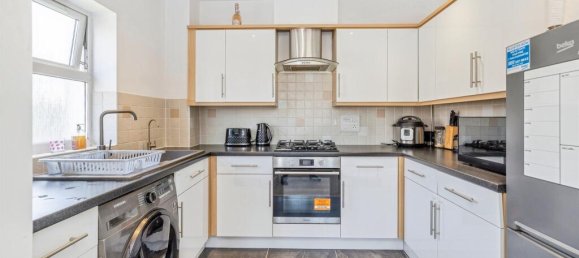 2 bedrooms Apartment in Watford, United Kingdom No. 6090 2