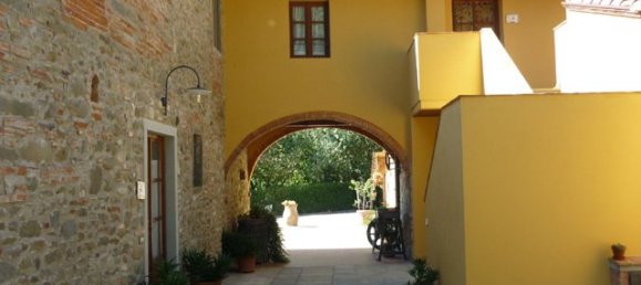 Дом с 22 спальнями в Реджелло, Италия № 188356 4