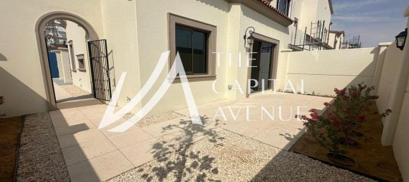2 bedrooms Townhouse in Khalifa City, UAE No. 33587 2