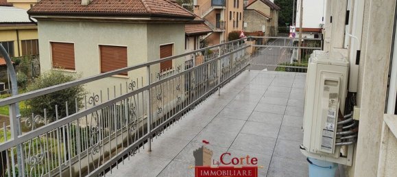 4 bedrooms House in Lentate sul Seveso, Italy No. 364343 22