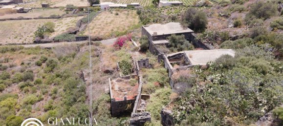 2-Zimmer Haus in Pantelleria, Italy, Nr. 296617 2