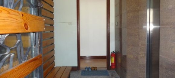 Apartamento de 2 dormitorios en Tay Ho, Vietnam No. 3793 3