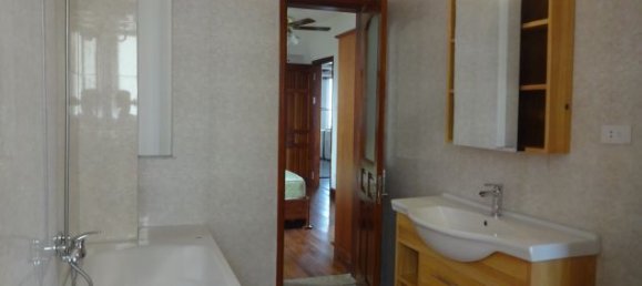 Apartamento de 2 dormitorios en Tay Ho, Vietnam No. 3793 22