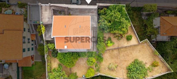 8 bedrooms House in Funchal, Portugal No. 236987 3