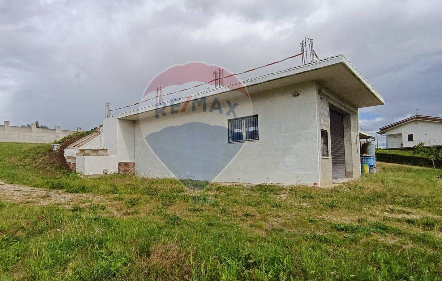 2-Zimmer Gewerbliche Immobilie in Lanciano, Italy, Nr. 285745