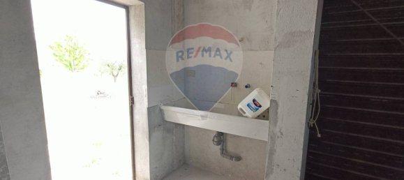 2-Zimmer Gewerbliche Immobilie in Lanciano, Italy, Nr. 285745 15