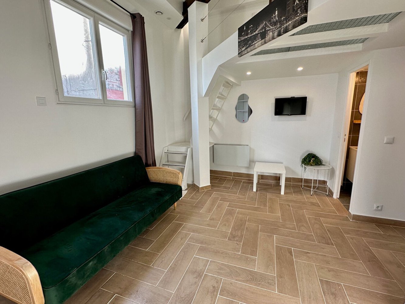 1 غرف نوم شقة في Montreuil, France رقم 123508