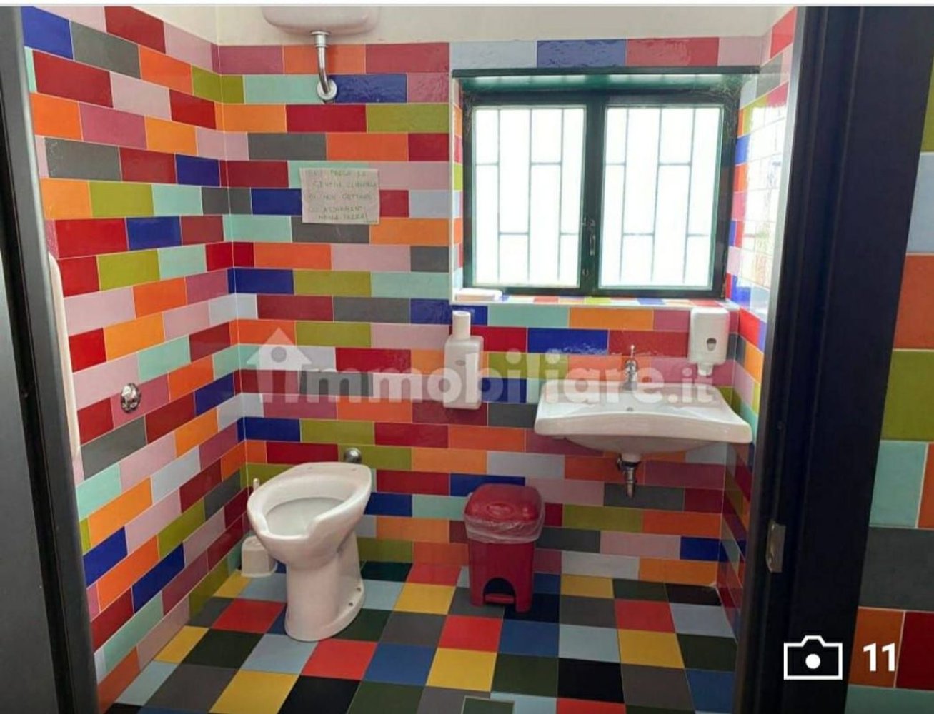 Gewerbliche Immobilie in Aprilia, Italy 190m², Nr. 228711