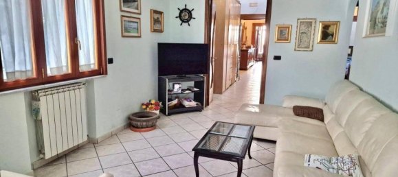 Квартира с 5 комнатами в Торре Аннунциата, Италия № 27877 2